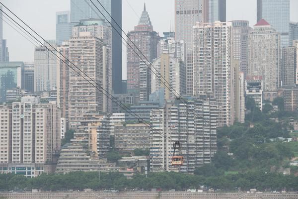 全国只有重庆,热情的为了游客封桥拍照打卡,网