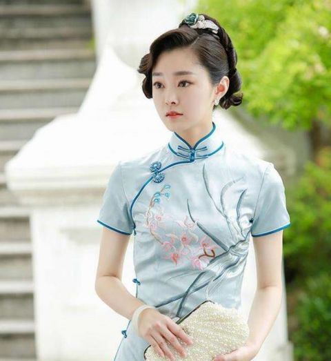 韩雪假唱被官方点名批评,又被取消两个节目,粉