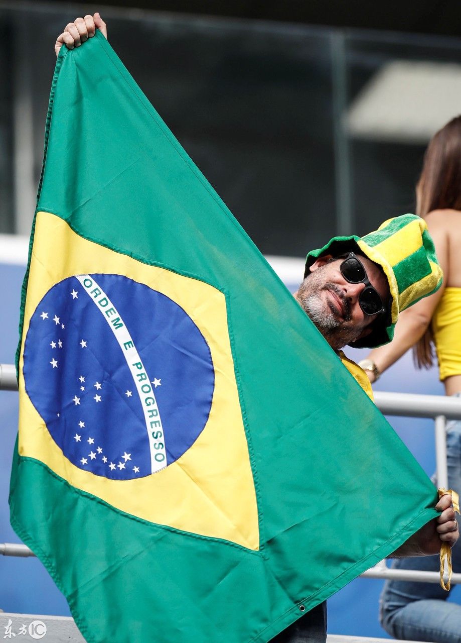 2018俄罗斯世界杯1\/8决赛:巴西VS墨西哥 球迷