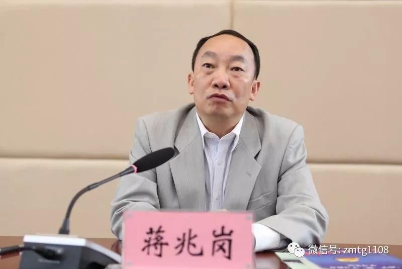 刚刚，这个大学校长巡视期间竟然跑了!监察委发出第一封通缉令!