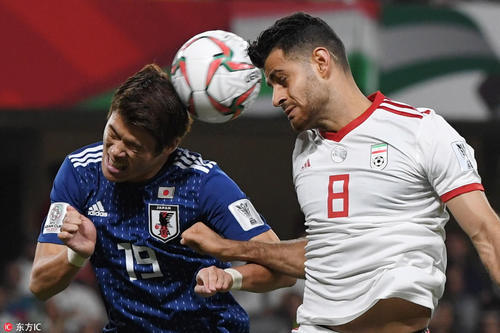 日本留洋11人3球干翻伊朗 尊重规律不迷信洋帅