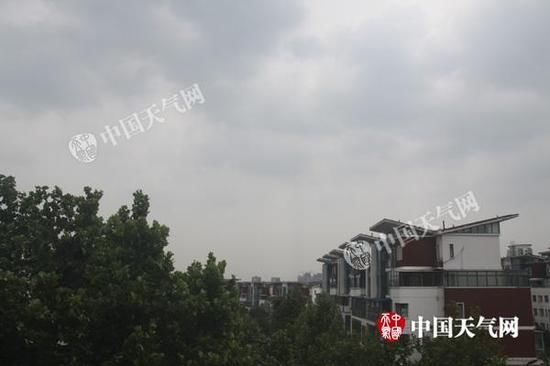 暴雨转战苏皖等地 北方气温下滑南方现大面积高温