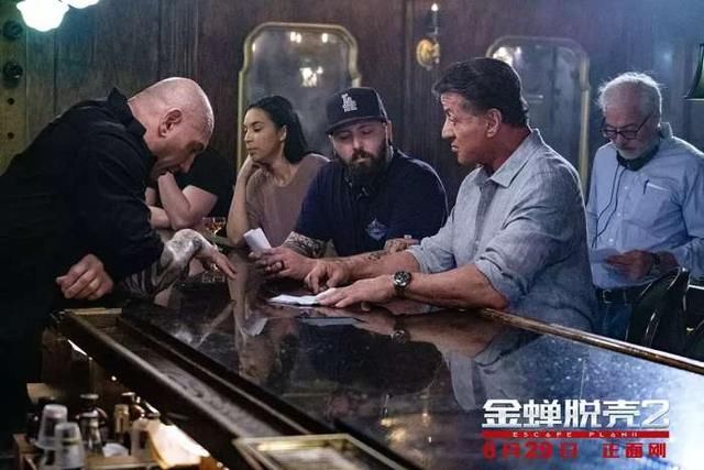 《金蝉脱壳2》只有3.3分,被疯狂吐槽,但真的不