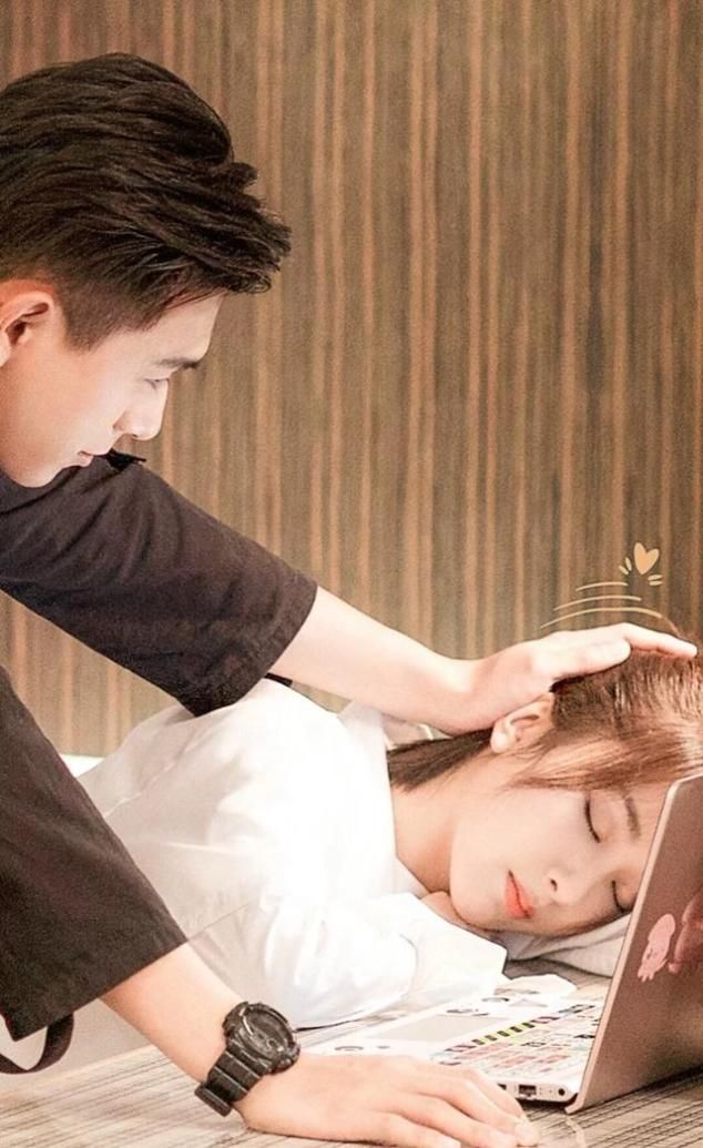 原创 求婚被拒绝反被求婚秒答应,韩商言你不要面子吗? 百万发平台注册官网