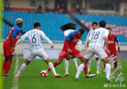 中超首轮重庆斯威2:2绝平广州富力