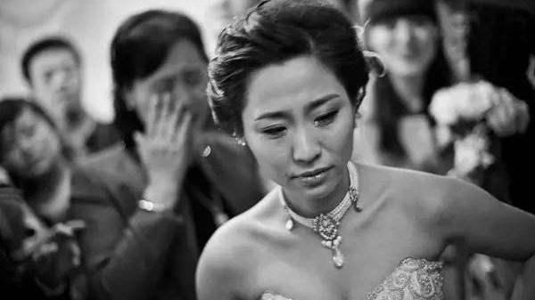 老婆打工两年带回来五十万,吃过一顿饭后,丈母娘把她赶了出去