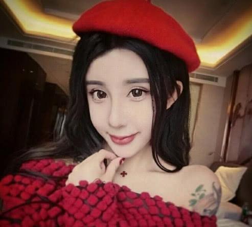 一对情侣整容之后嘴歪眼斜变身蛇精脸,网友:整