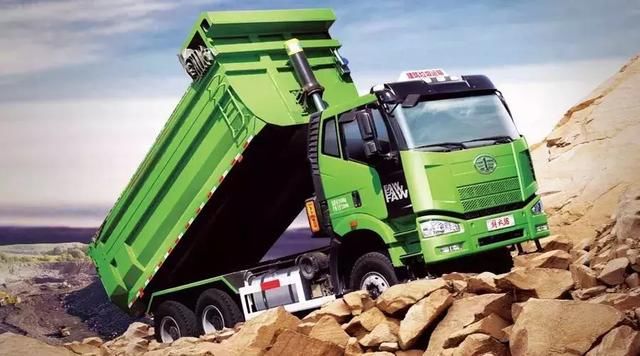 一季度牵引下滑两成！解放重卡市占率27%！超往年！