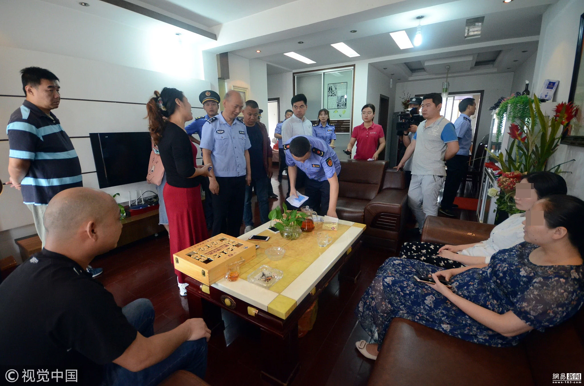 南昌传销被抓现行 “洗脑材料”触目惊心