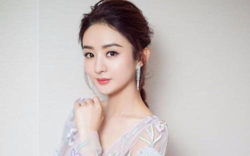 张馨予从不回应怀孕,双手暴露了真相,曾遭范冰