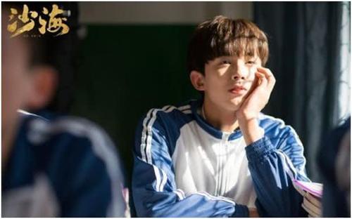 沙海:吴邪为何不画下黎簇背上地图,而是带上他,终于有答案了