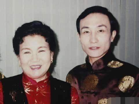 20年后巩汉林曝赵丽蓉之死内幕,赵本山:请原谅我 又和他有关?