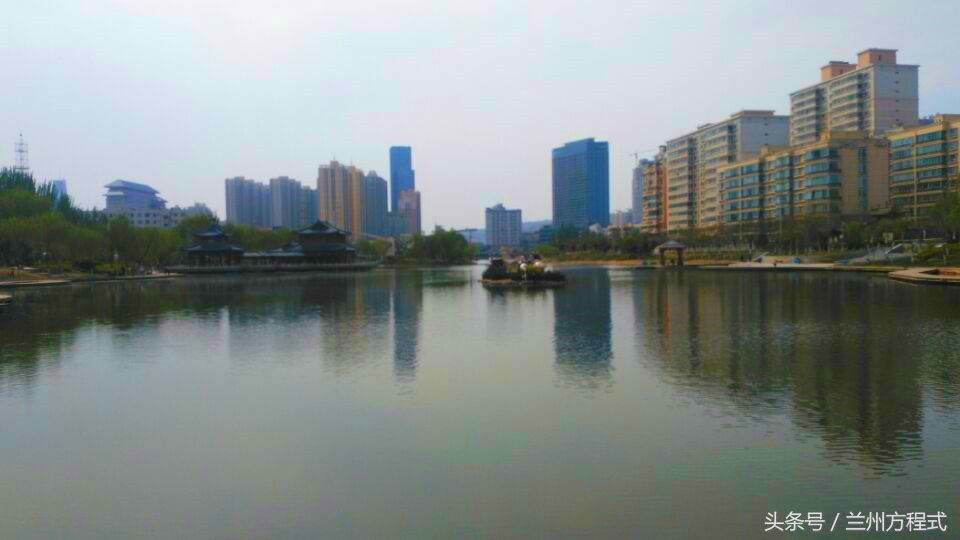 兰州雁滩公园 繁华都市中的“桃花源” 天水一色别有洞天