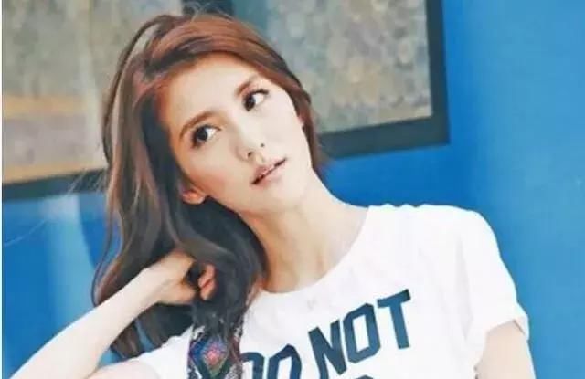 蔡徐坤虚红?陈伟霆团队眼光差?贾玲为什么红