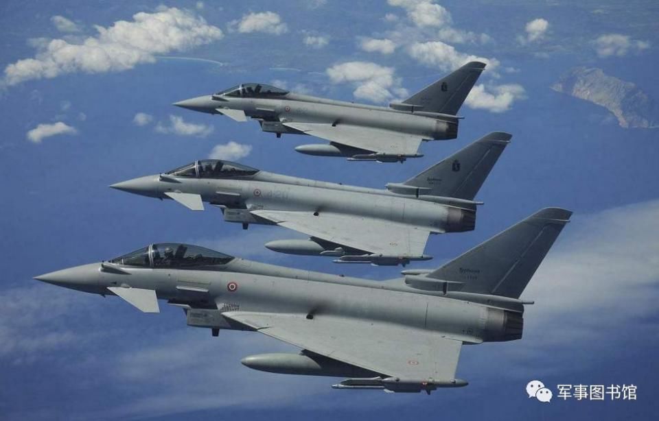 一支空军中队会配备多少架战斗机?美军的编制