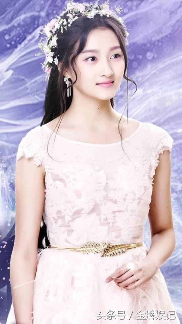 关晓彤被问什么时候和鹿晗结婚,她害羞的说了