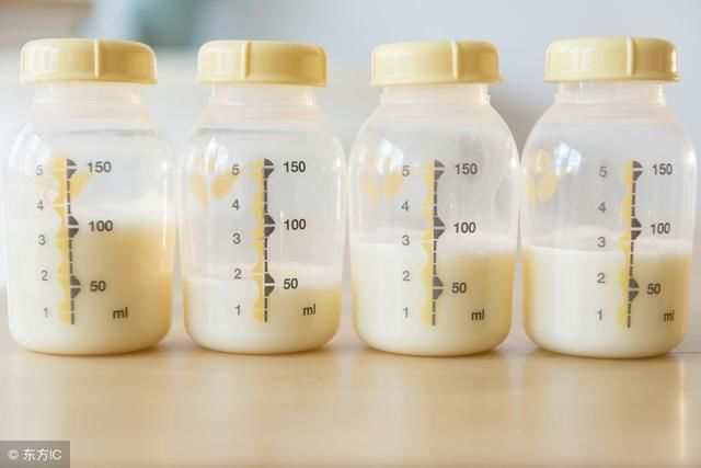 你的母乳太清!没营养!快给宝宝喝奶粉吧!这些谣言你还真信了?