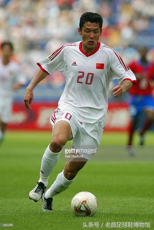 2002韩日世界杯足球回顾,黑马lotto一鸣惊人,小