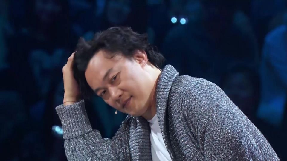 陈奕迅世界杯现场竖中指,微博道歉却被网友高