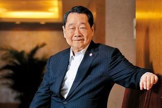 父亲以8个银元起家,儿子将企业发展成泰国最强