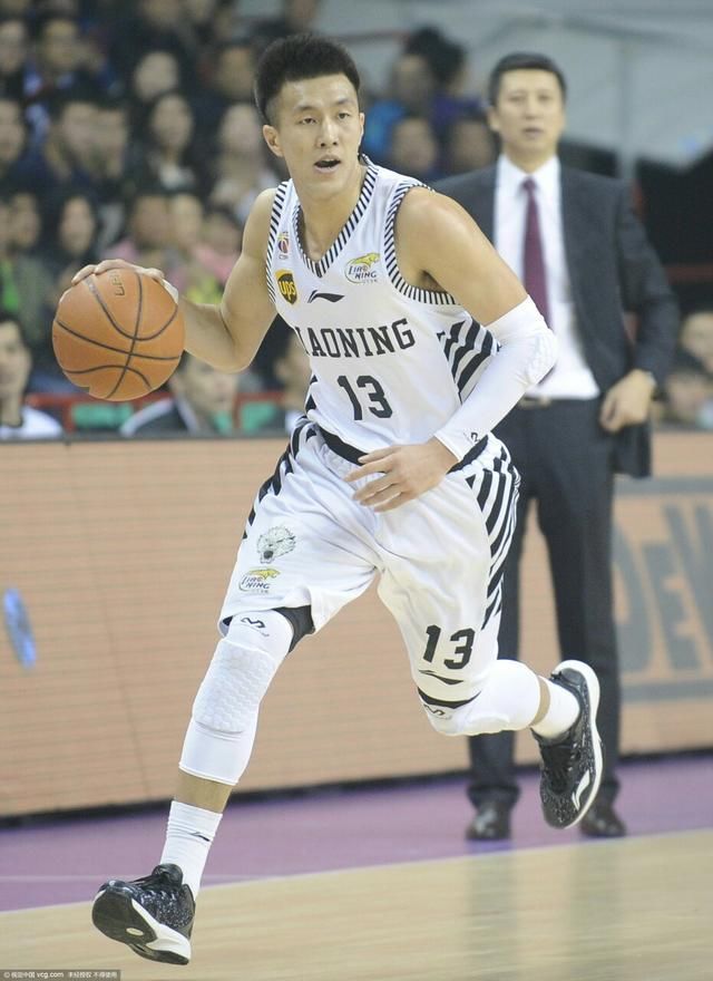 首位签约Air Jordan亚洲运动员 中国篮球现役后