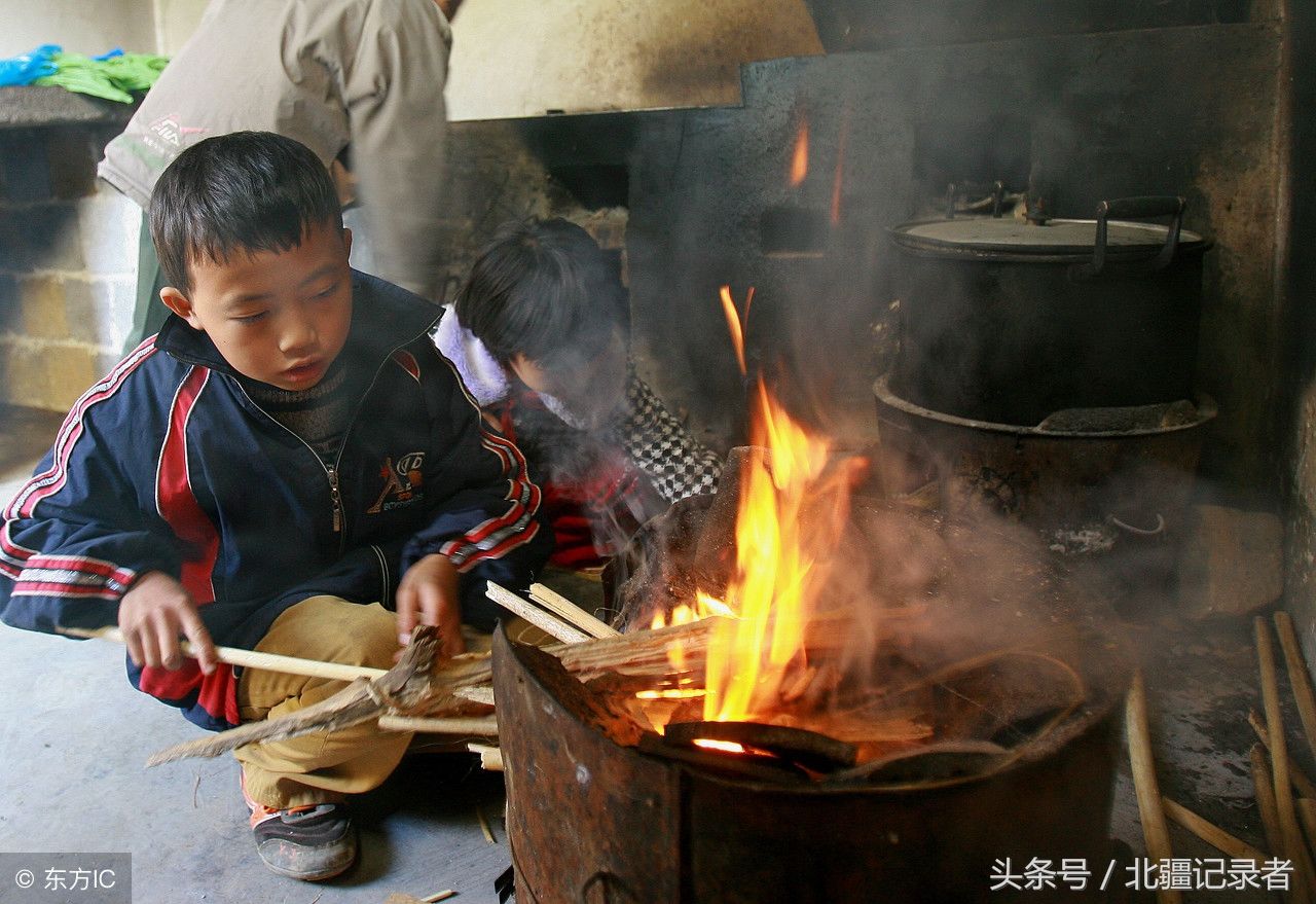 农村烧火做饭的13个珍贵瞬间，80后儿时难以忘怀的美好回忆