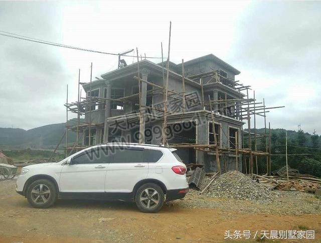 客户自建2层半农村经典别墅，布局方正带车库，青山绿水好生活！