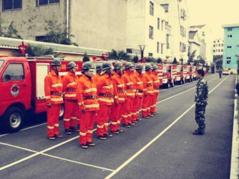 古代消防队和现在有何不同?他们用什么器械?