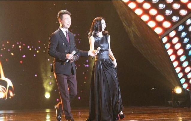 康辉还原与谢娜金鹰节主持争议,谢娜说了啥蠢