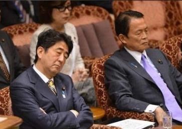 镜头下:日本首相“安倍”最想销毁的8个尴尬瞬间