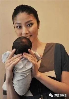 这桩9年前的代孕悬案还没破解吗?当事人又出来否认了……