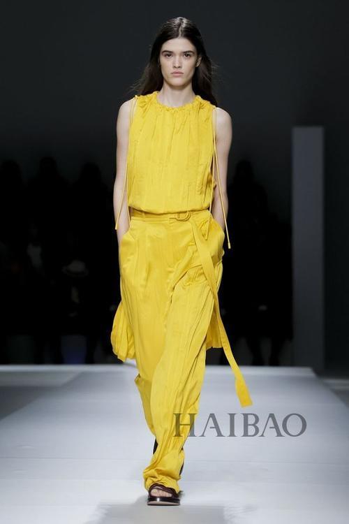 加利福利亚的拂曳微风!BOSS 2019春夏男装女