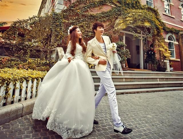 儿媳因车祸瘫痪了,我劝儿子和她离婚,护士一话我忏愧下跪