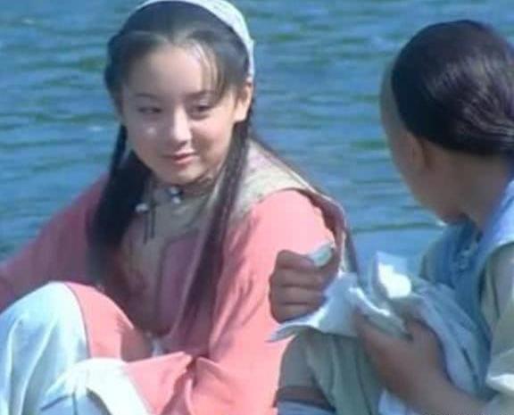 同样是释小龙初恋, 一个变美留学归来, 一个长