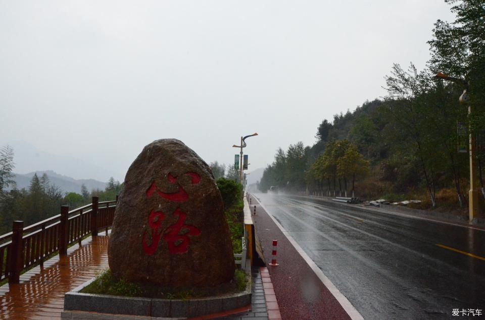 【春之彩】其实，你就是一道亮丽的风景