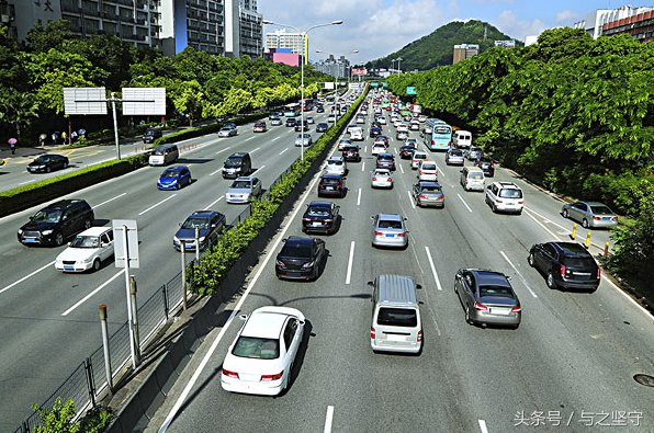 中国汽车数量最多的七大城市，北京位居中国榜首，世界排名第二