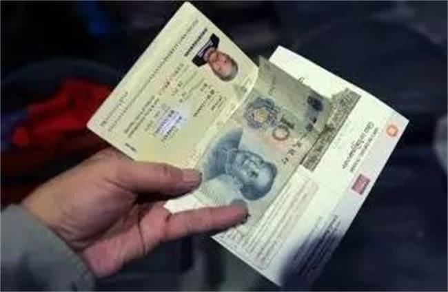 中国男子在越南旅游吃饭时，被美女服务员“送菜”，结账时却懵了