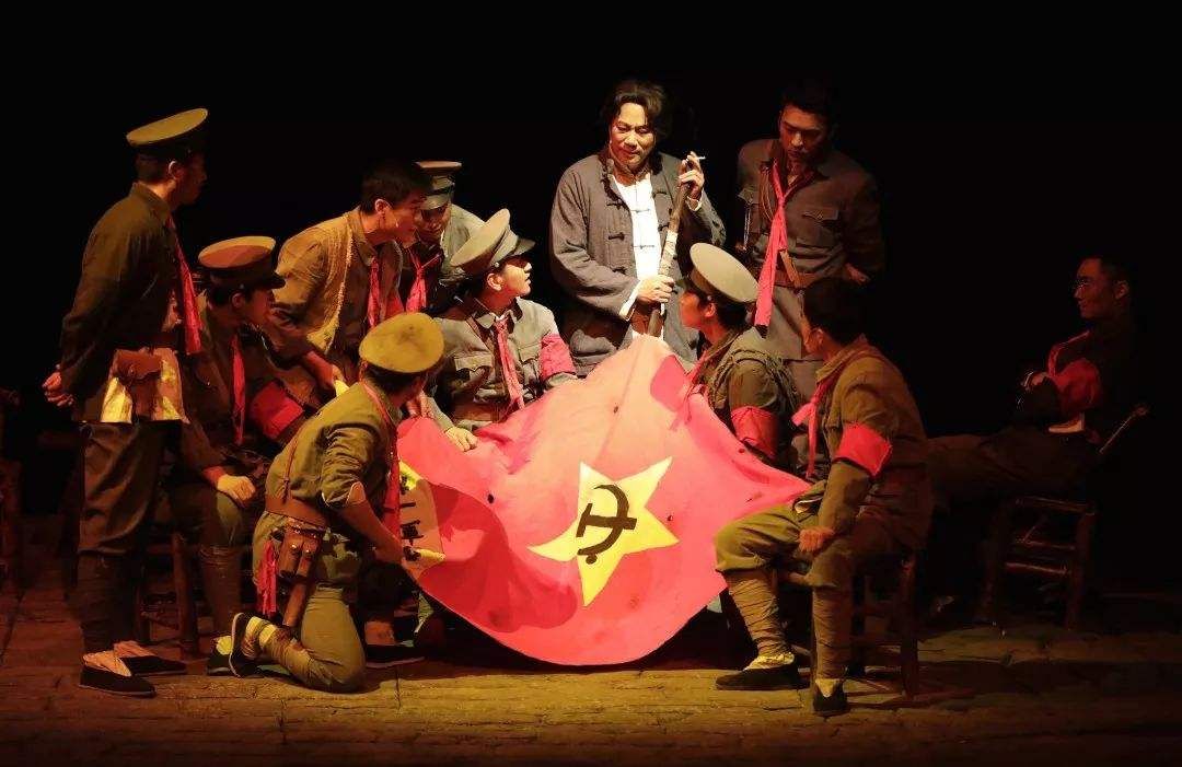 支部建在连上纪录片时间