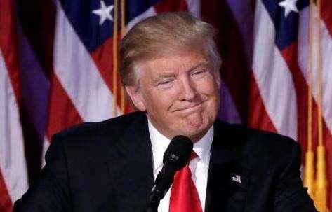 本命年！特朗普发新年贺词喜迎狗年 美媒担心他今年运气可能不大