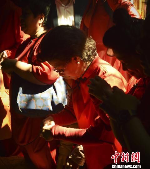 新加坡万天府连续三年回“妈祖故里”湄洲岛谒祖进香交流