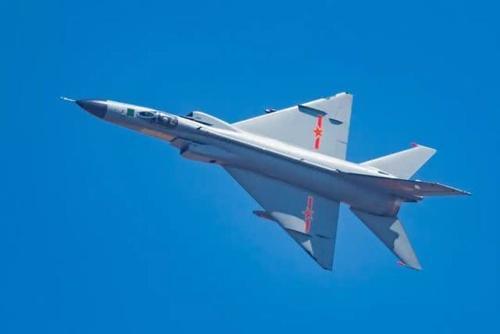 歼7,8还在服役,为何Su27先退役,原因彰显大国