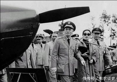 他是叛逃台湾最高级别的军官,获蒋介石亲自接见,下场却很惨!