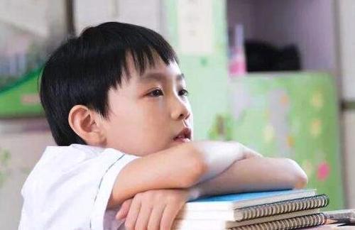 如何帮孩子养成写作业的好习惯?小学班主任这