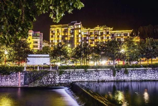 贵州最美夜景在哪里?我选六盘水!