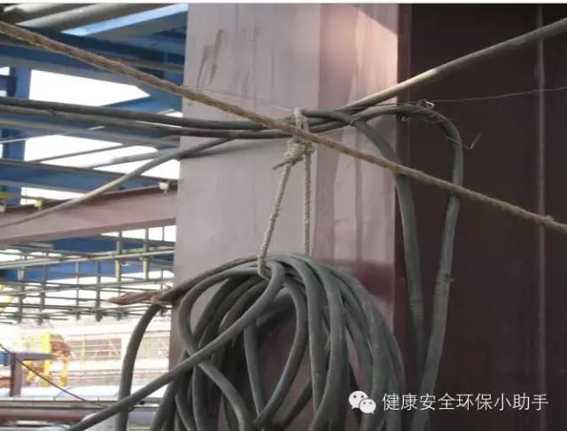 惨痛!武汉一重症5人触电,2人身亡,3人在培根监星巴克工地卷图片
