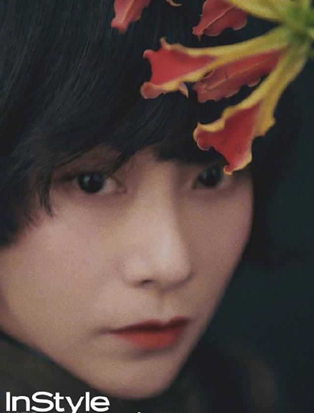 海清这造型火了！留着披头士短发一身牛仔打扮，配短靴美到骨子里