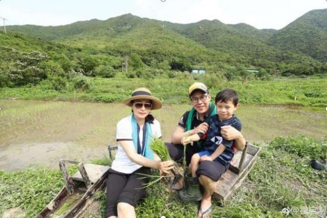 郭晶晶荣升生子机器?被爆已生第三胎女儿,网友