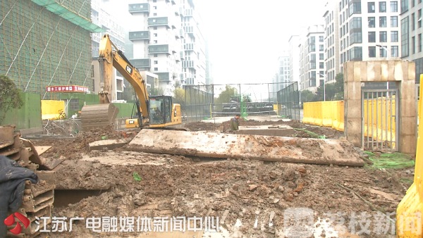 暗访|南京多处工地无视管控 照旧施工扬尘严重