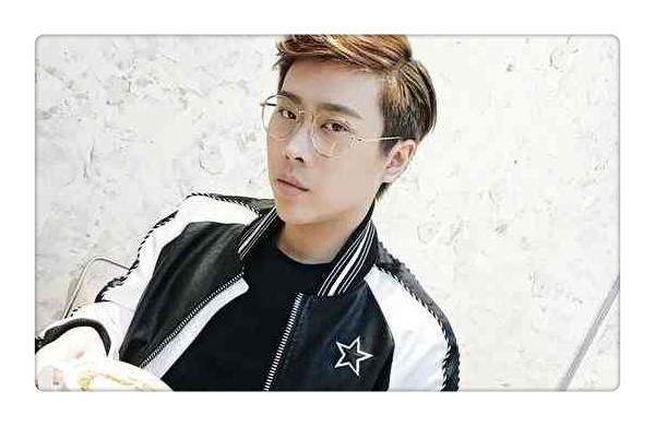 卢本伟重返斗鱼直播间?网友:别以为看不到人,