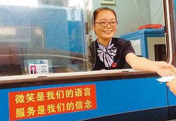 高速路服务区到底能不能停车睡觉?听老司机一